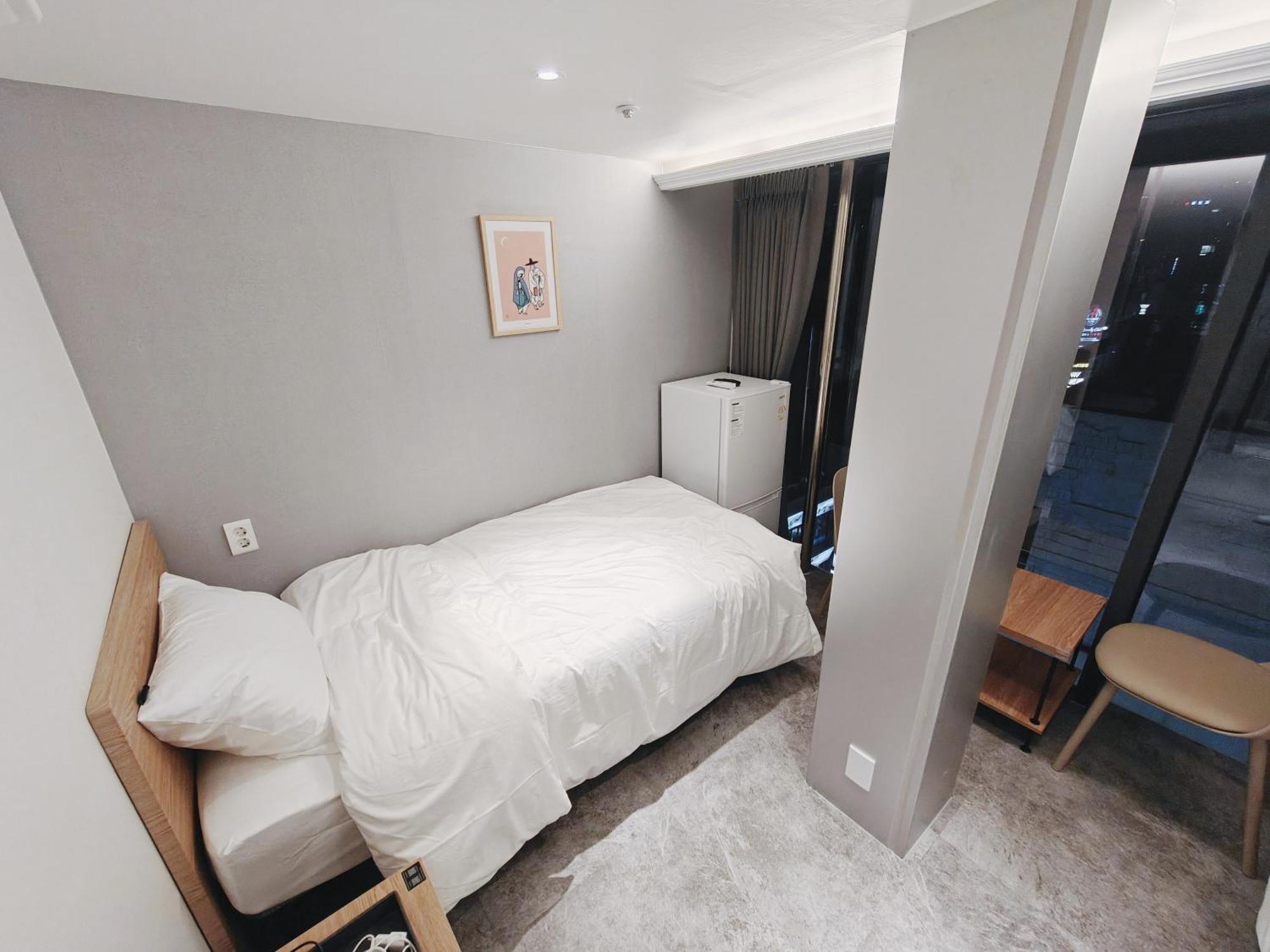 L Hostel Seoul Exterior photo