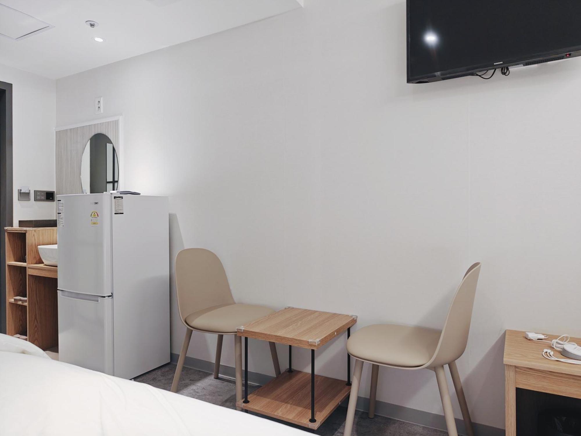 L Hostel Seoul Exterior photo