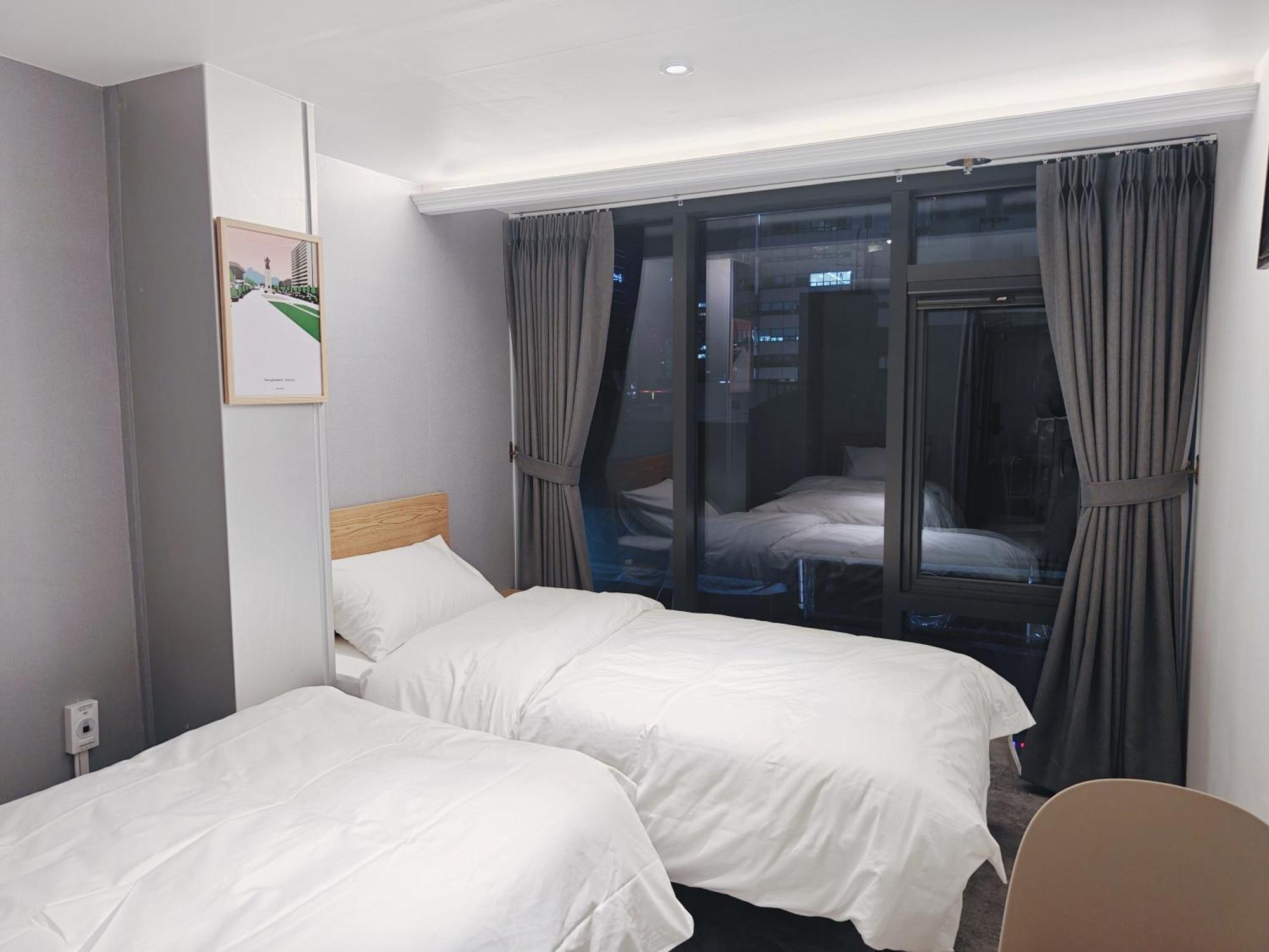 L Hostel Seoul Exterior photo