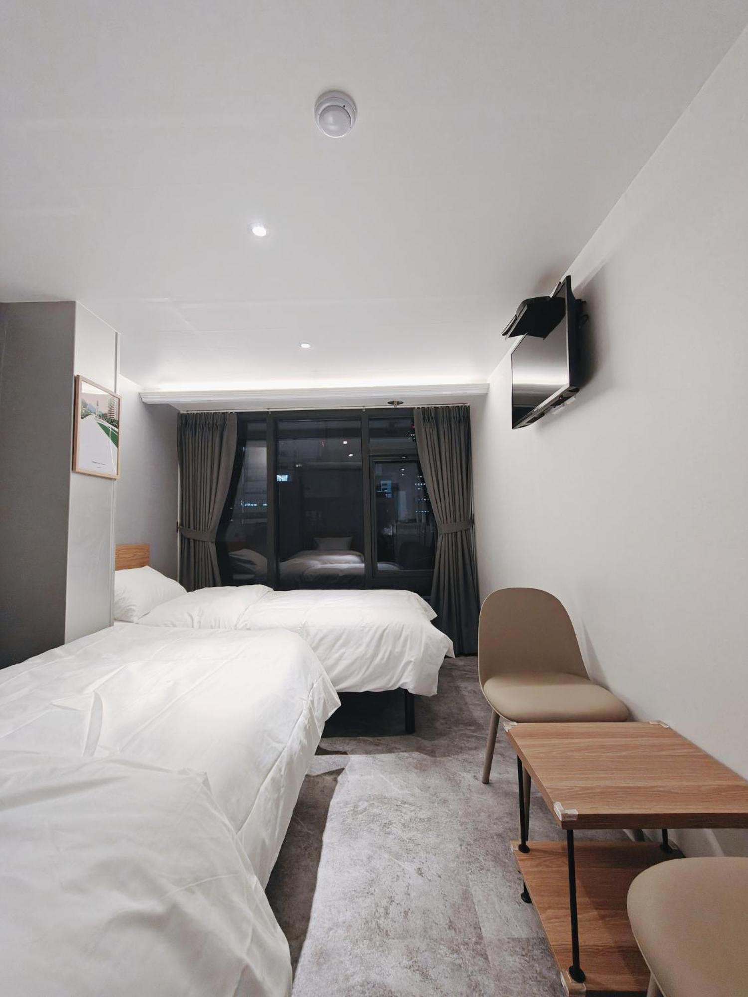 L Hostel Seoul Exterior photo