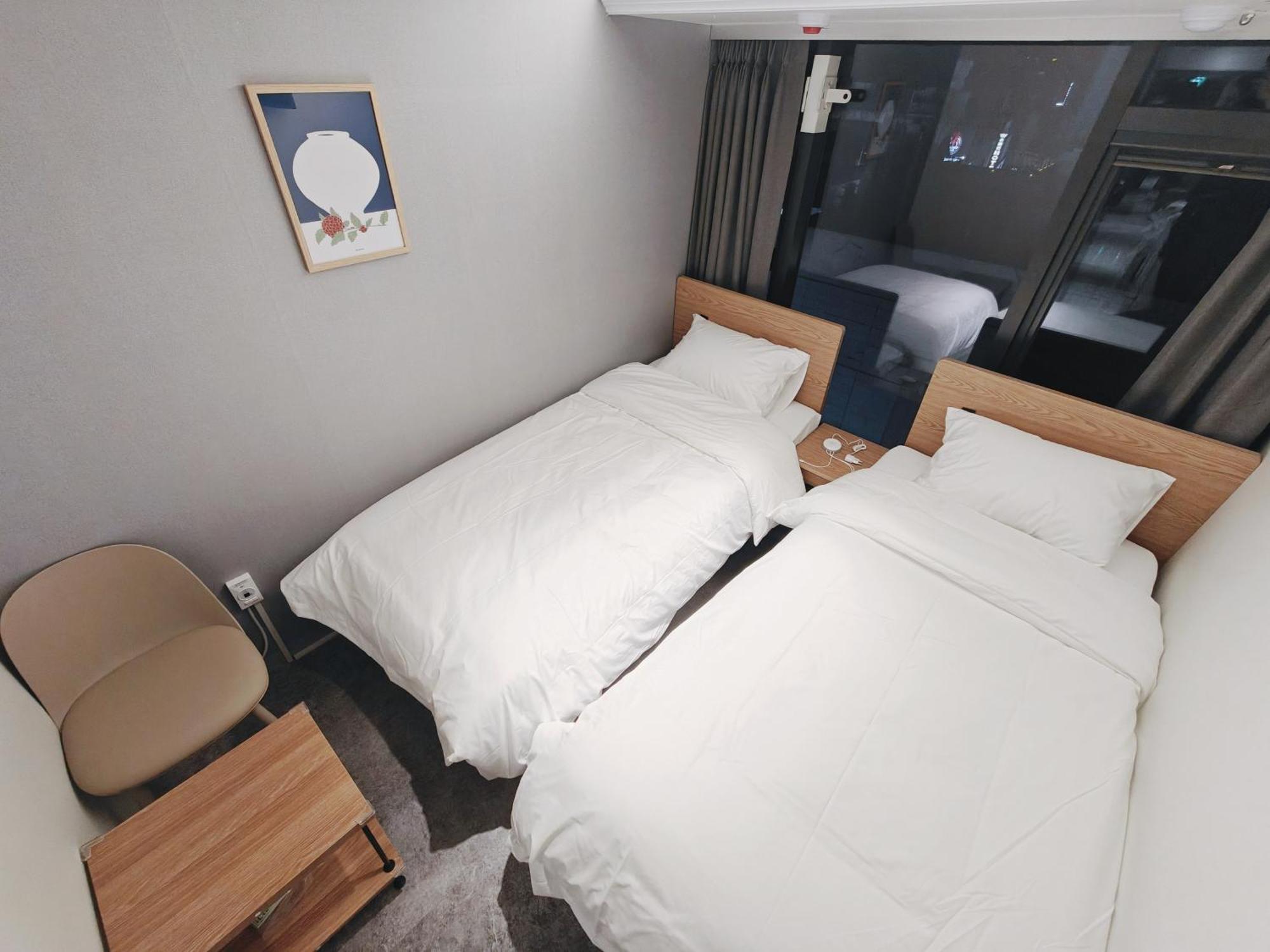 L Hostel Seoul Exterior photo