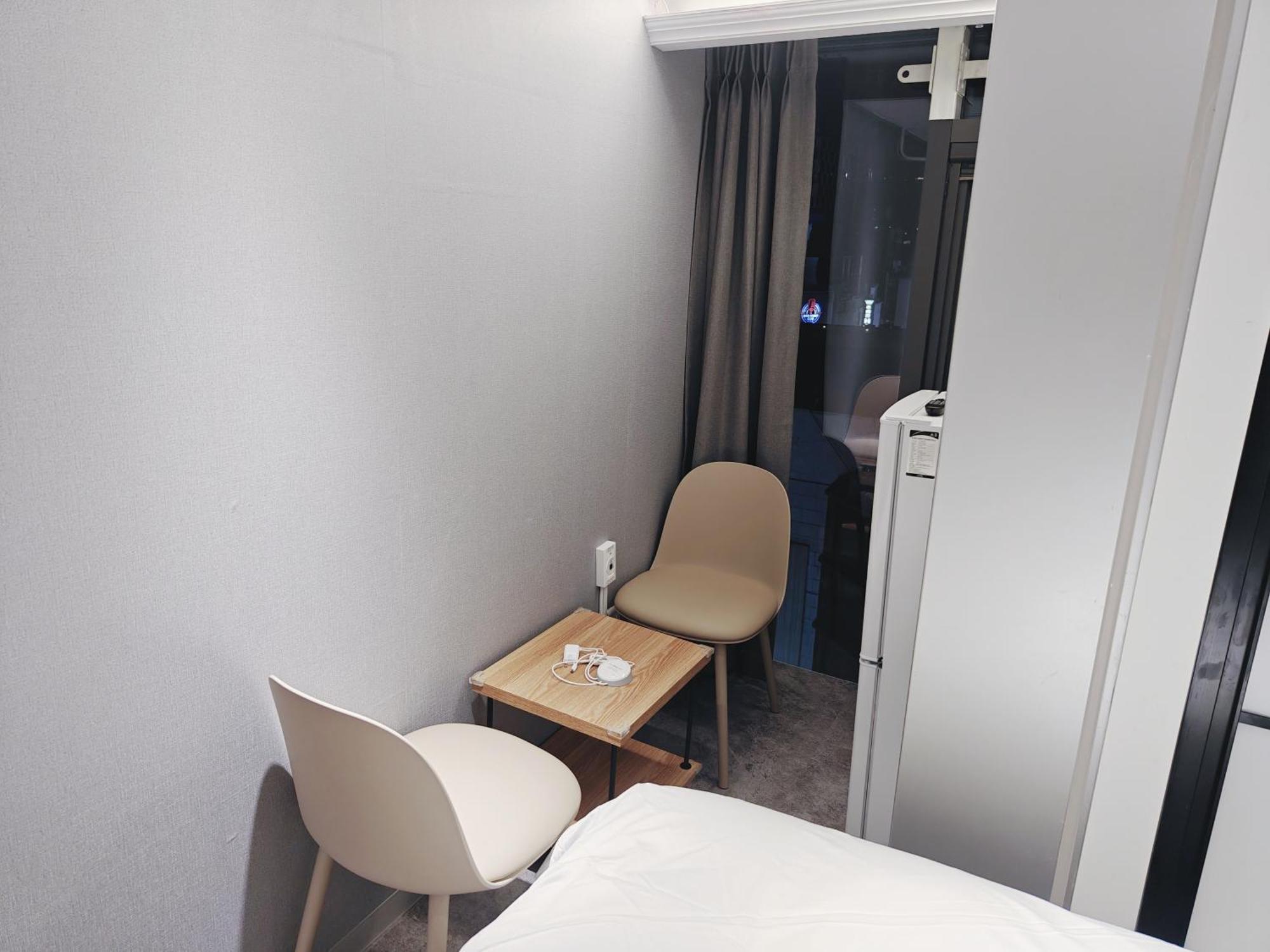 L Hostel Seoul Exterior photo