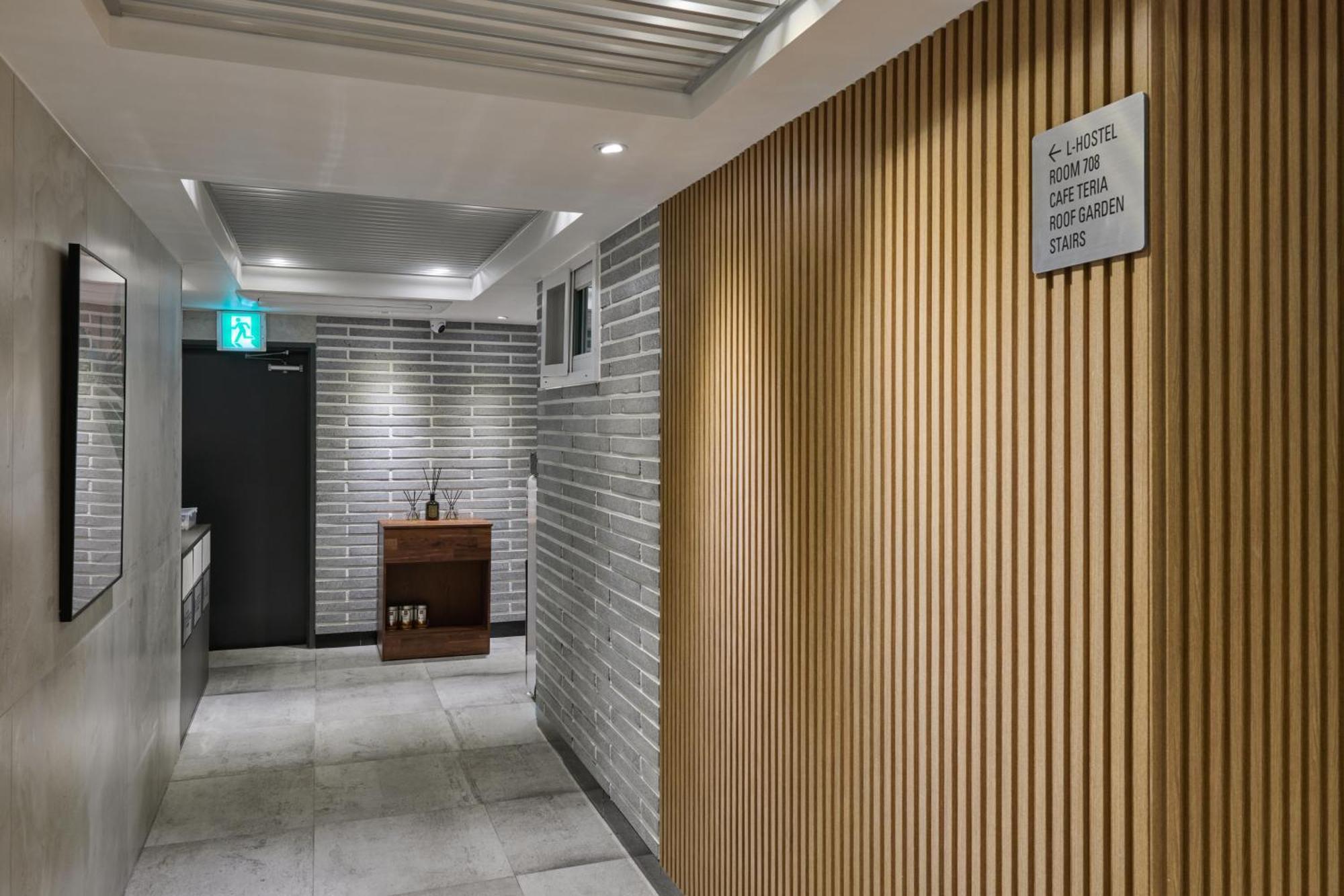 L Hostel Seoul Exterior photo